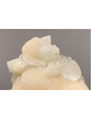 白幽天然水晶石
