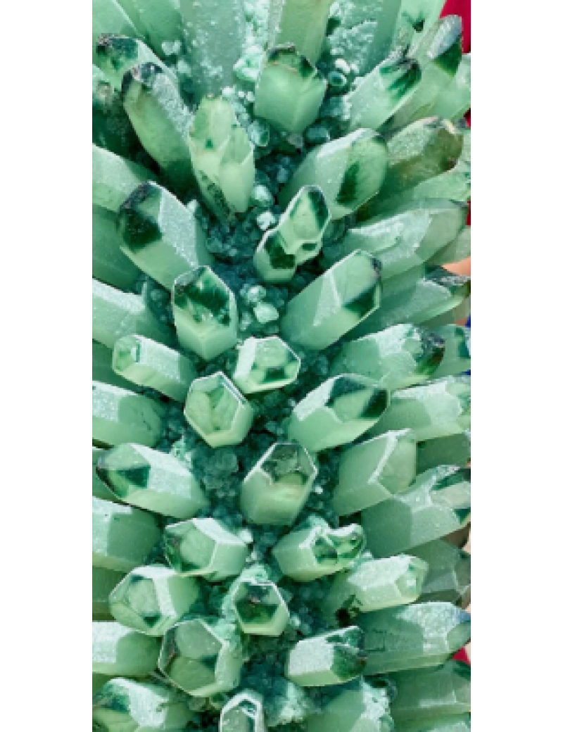 綠色幽靈石英晶體簇礦物標本