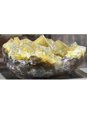 天然水晶礦石
