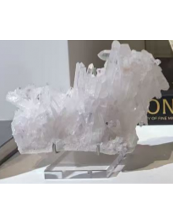 天然白水晶族