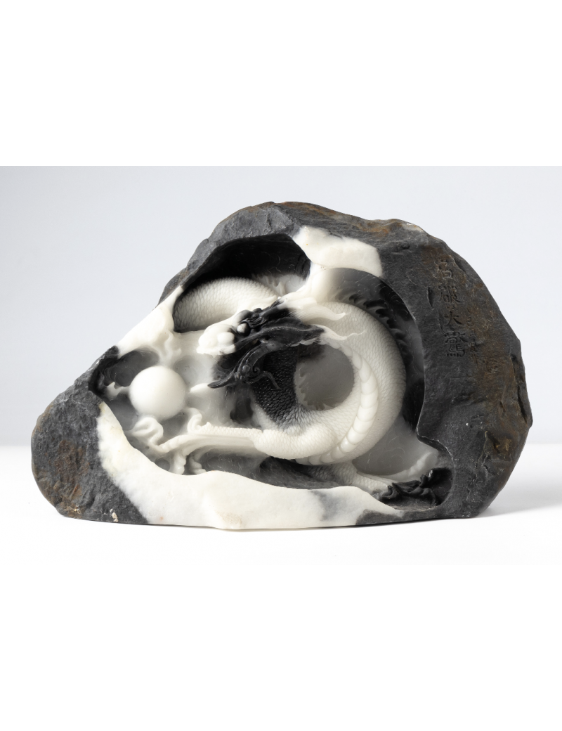 石破天驚中國龍